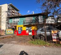 Propiedad Esquina que forma el lote