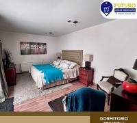 dormitorio en suite