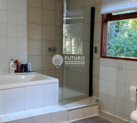 baño principal con jacuzzi