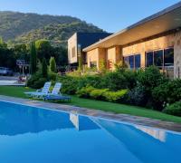 PISCINA Y CASA 