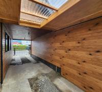 entrada estacionamiento.