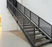 ESCALERA ACCESO 2 PISO