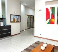 Acceso Principal al Edificio