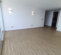 UN DISEÑO PERFECTO QUE SEPARA LA SALA DEL LIVING Y COMEDOR DE LOS DORMITORIOS Y SALA DE ESTAR