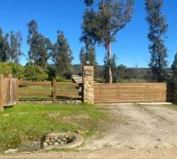 Entrada a la parcela