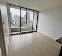Living con salida al balcón