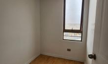 Segundo dormitorio con piso flotante y gran luminosidad