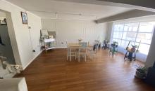 HALL Y LIVING COMEDOR AMPLIO O LOCAL COMERCIAL