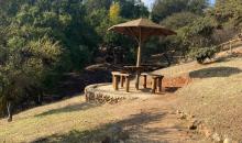 una de las áreas comunes del condominio con salida al embalse
