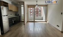 amplio living comedor