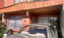 Casa esquina dos pisos