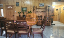 amplio living comedor