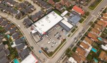 Se trata de un local compacto de 40.0 m², óptimo para rubros de alta rotación como cafetería, kiosco gourmet, servicios express o retail de especialidad, con disponibilidad inmediata para inicio de obras de habilitación. 