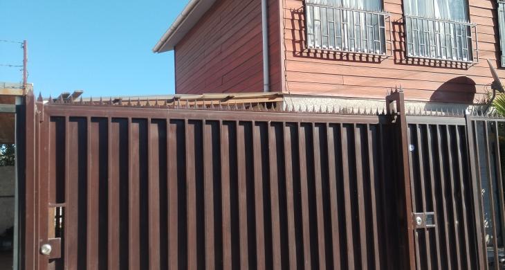 Frontis desde calle