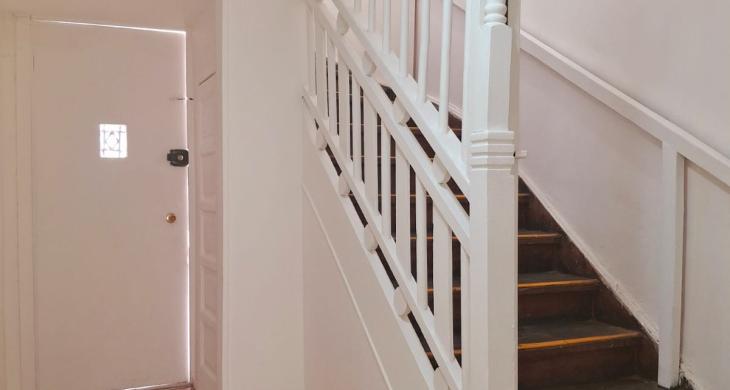 Hall y escalera
