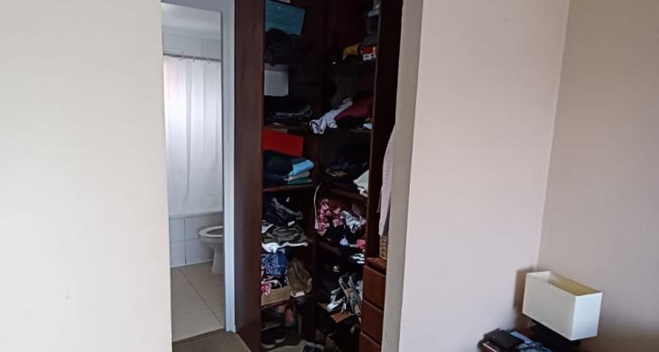 Acceso a baño y closets del dormitorio matrimonial