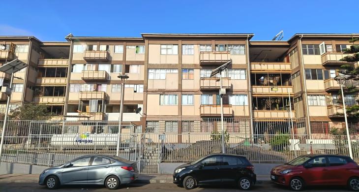 FRONTIS, EXCELENTE CONECTIVIDAD