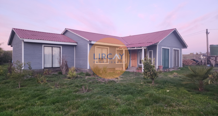 amplia casa de 125 mts2 de construcción