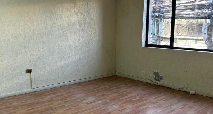 OFICINA / HABITACION