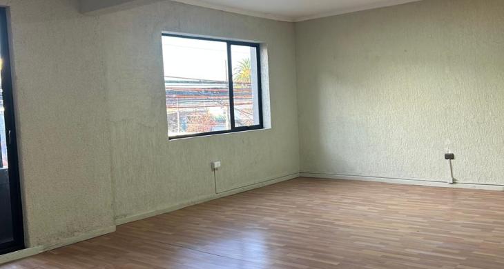 OFICINA / HABITACION