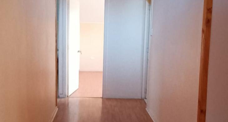 PASILLO QUE CONECTA 2DO PISO SALA DE ESTAR, 3 HABITACIONES 1 BAÑO
