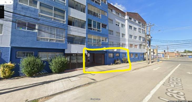 Conjunto San Edmundo por calle Las Heras