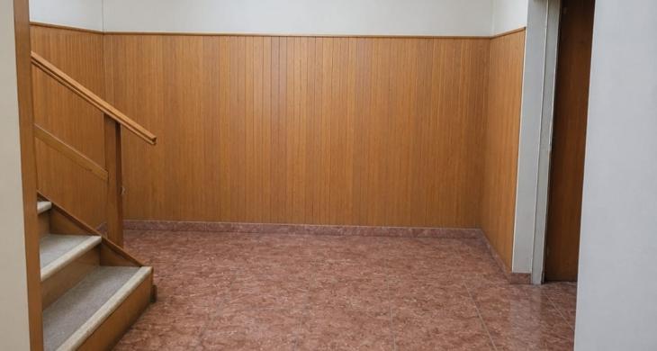 UNA CASA DE CONSTRUCCION ANTIGUA Y SOLIDA QUE INVITA A LA REMODELACION COMO RESIDENCIA FAMILIAR O ENTIDAD COMERCIAL